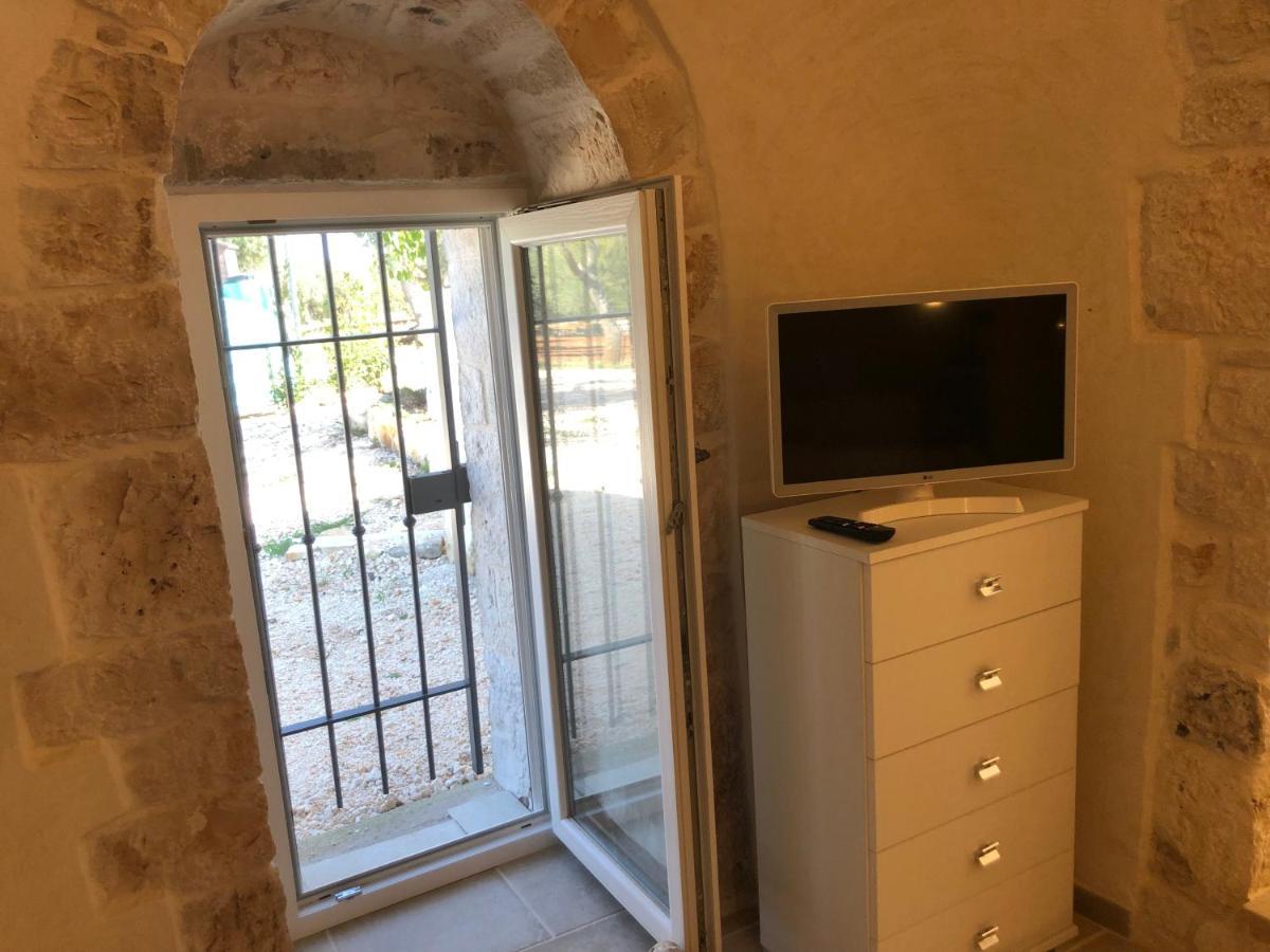 Trullo Dell' Edera Con Piscina Privata Διαμέρισμα Αλμπερομπέλο Εξωτερικό φωτογραφία