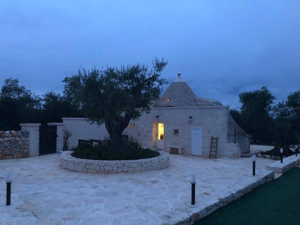 Trullo Dell' Edera Con Piscina Privata Διαμέρισμα Αλμπερομπέλο Εξωτερικό φωτογραφία